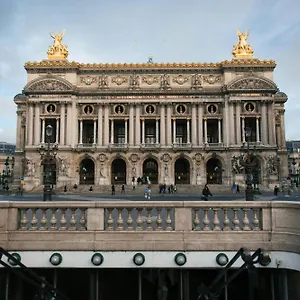 Lebron Hotel Paris